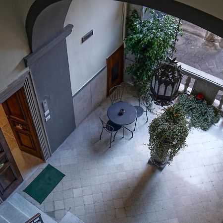 Dimora Donna Elena By Ranieri Bed & Breakfast Naples Exterior photo