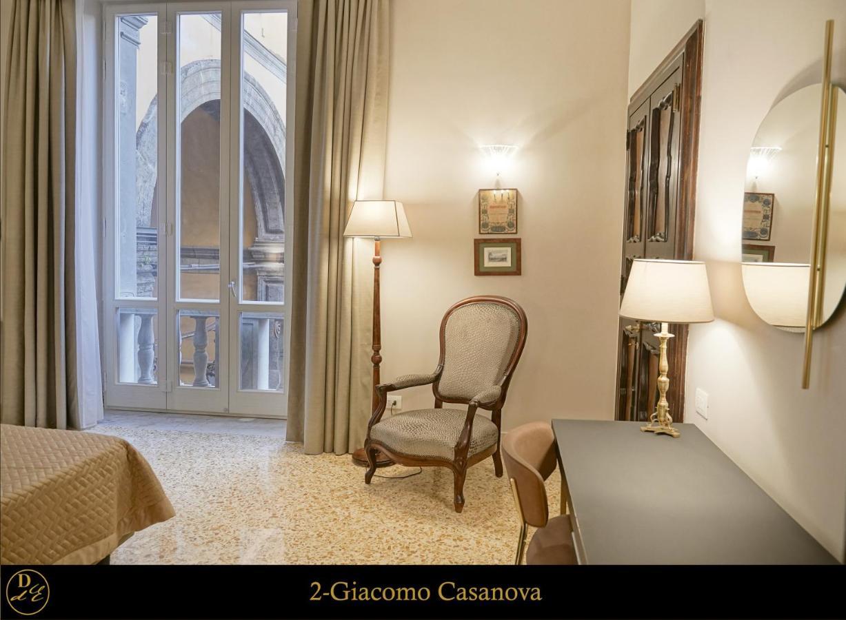 Dimora Donna Elena By Ranieri Bed & Breakfast Naples Exterior photo