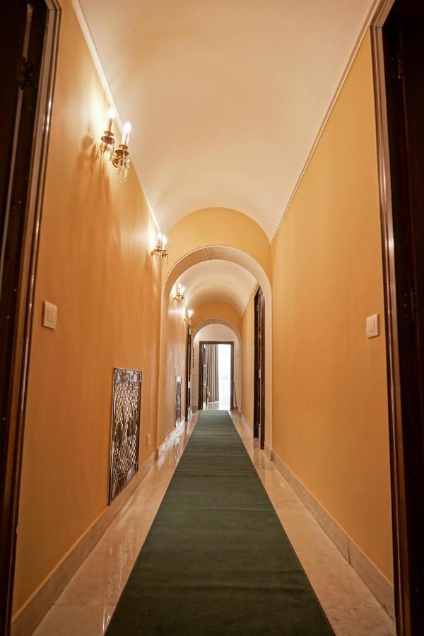 Dimora Donna Elena By Ranieri Bed & Breakfast Naples Exterior photo