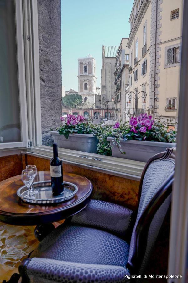 Dimora Donna Elena By Ranieri Bed & Breakfast Naples Exterior photo